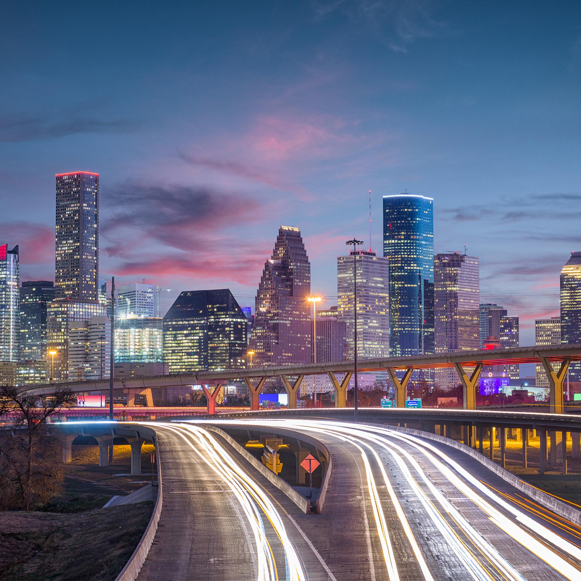 A skyline photo of Houston, Texas at nighttime